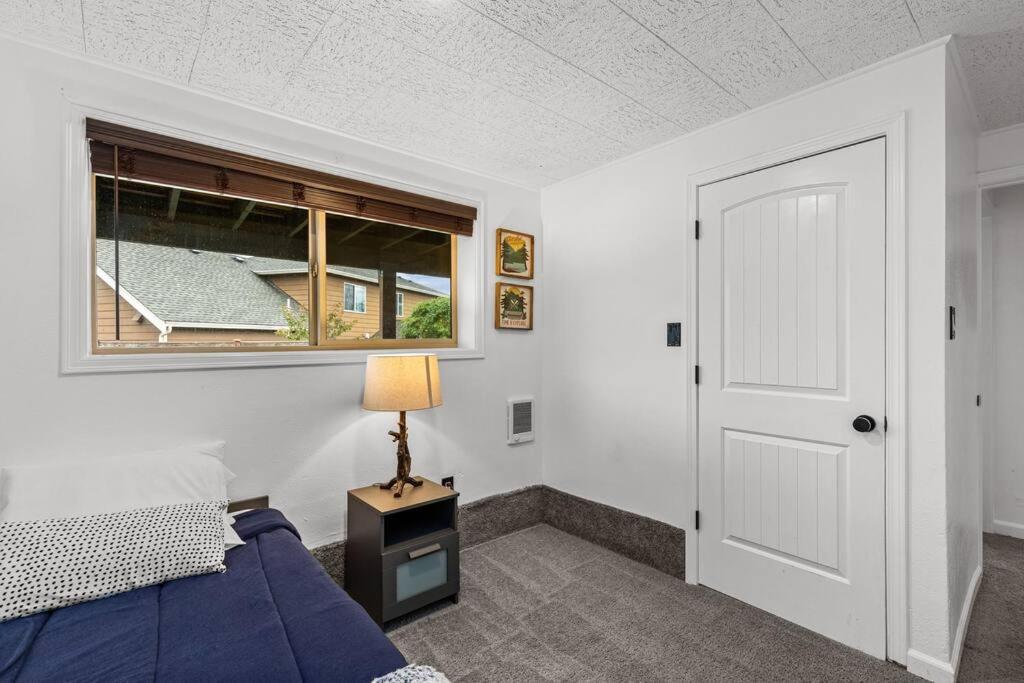 Pacific Nw Gem W/Hot-Tub 15 Minutes Airport. Apartamento Auburn Exterior foto