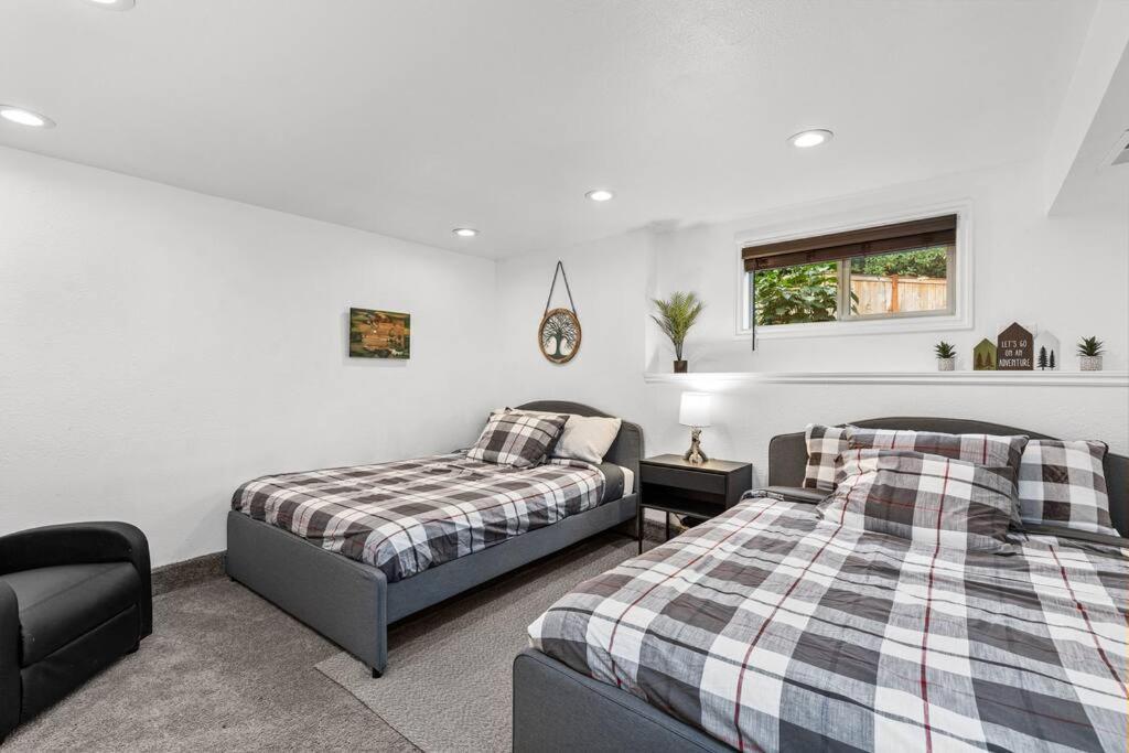 Pacific Nw Gem W/Hot-Tub 15 Minutes Airport. Apartamento Auburn Exterior foto