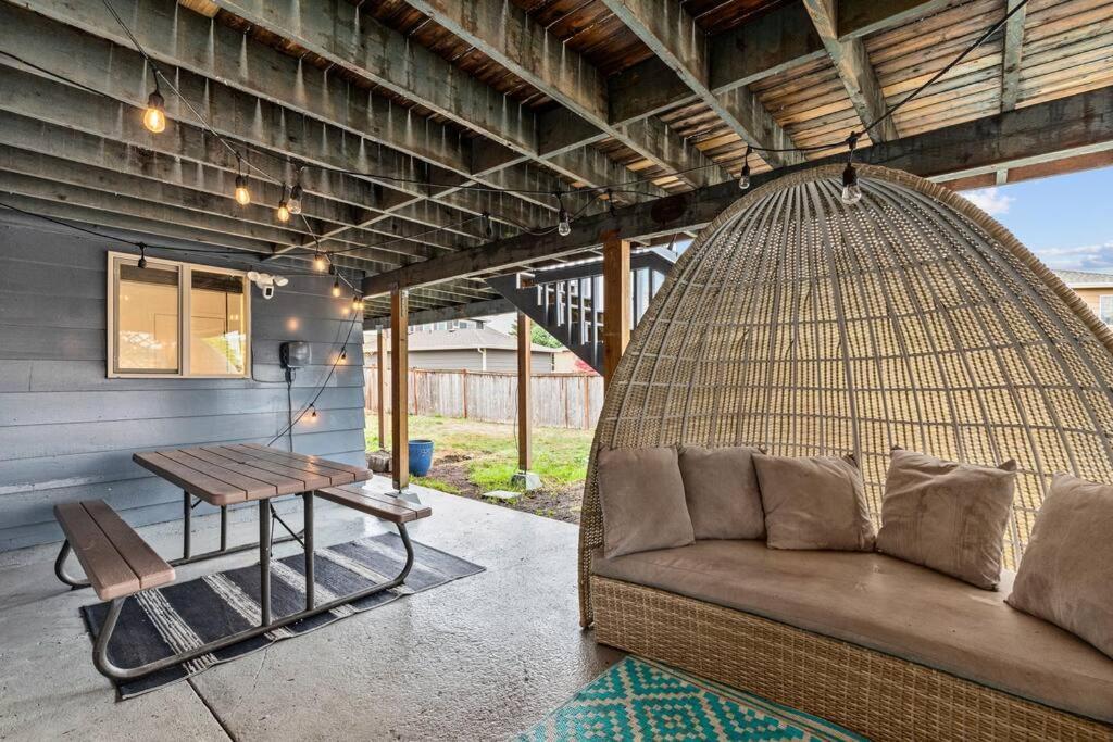 Pacific Nw Gem W/Hot-Tub 15 Minutes Airport. Apartamento Auburn Exterior foto